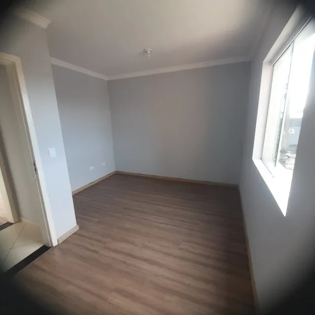 2-bedroom apartment with a glass-enclosed balcony — photo 3