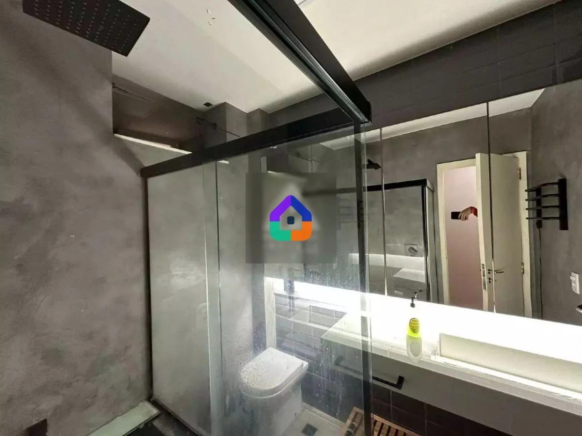 Furnished 80 m² apartment with 2 bedrooms and laundry area — photo 10