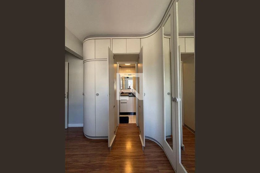 110 m² apartment with a home office and a washing machine — photo 10