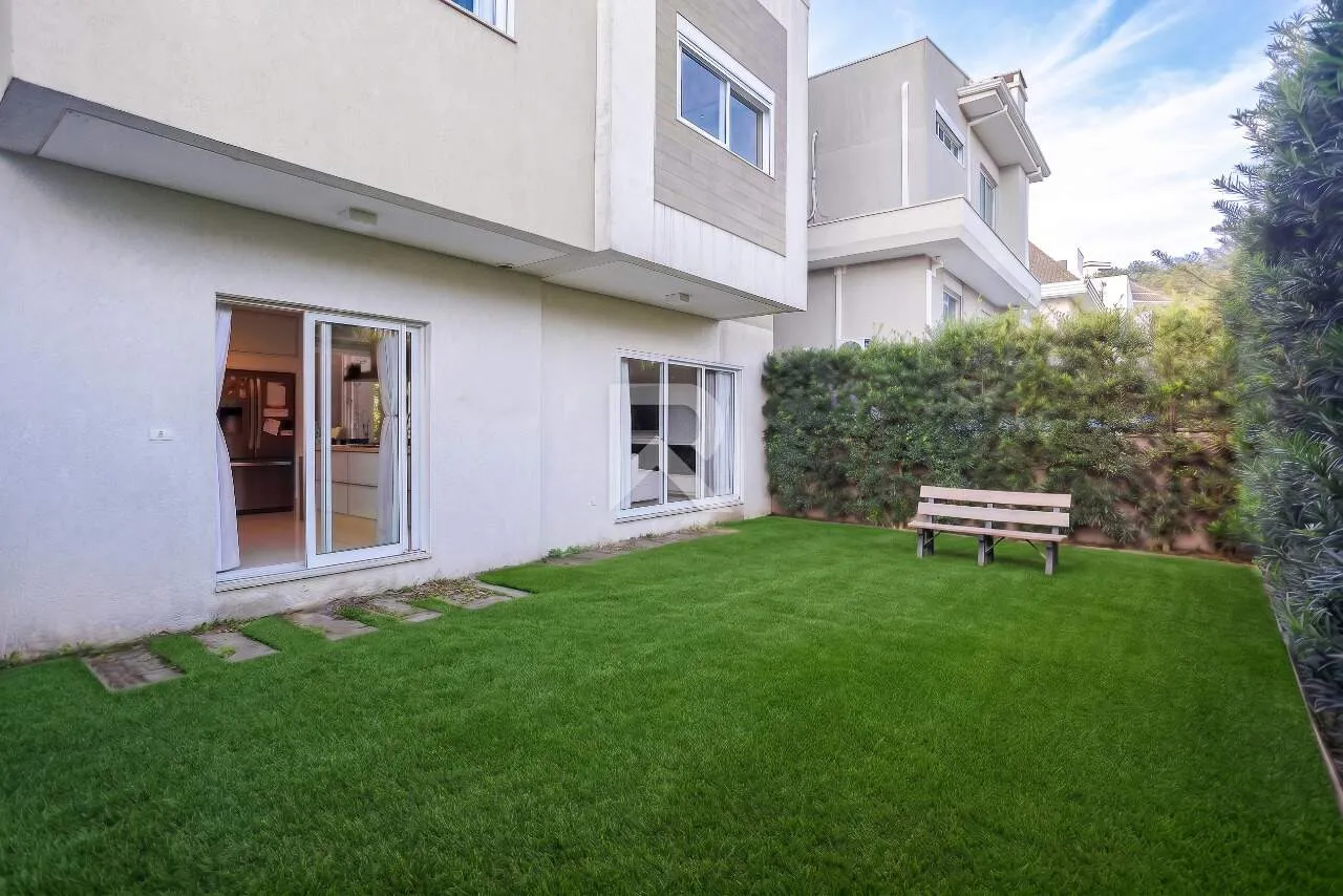 3-bedroom house with an open-plan kitchen — photo 13