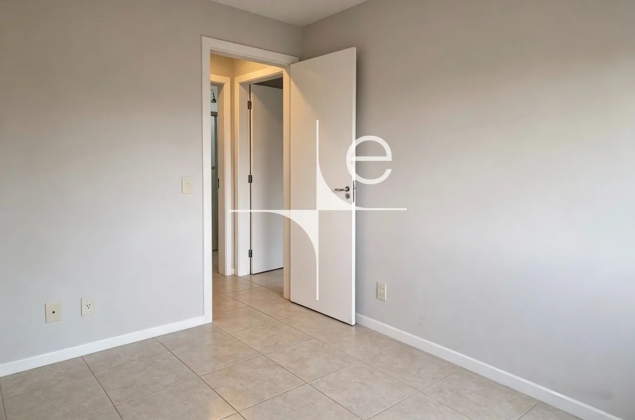 Мебльована квартира з 2 спальнями, 75 м², 2 місця — photo 16