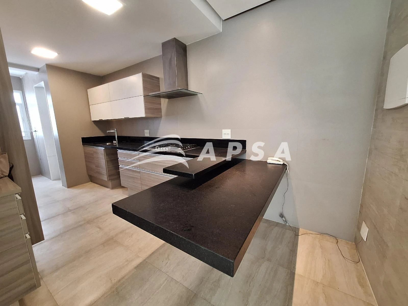 Apartment, 96 m², with a glass-enclosed balcony — photo 3