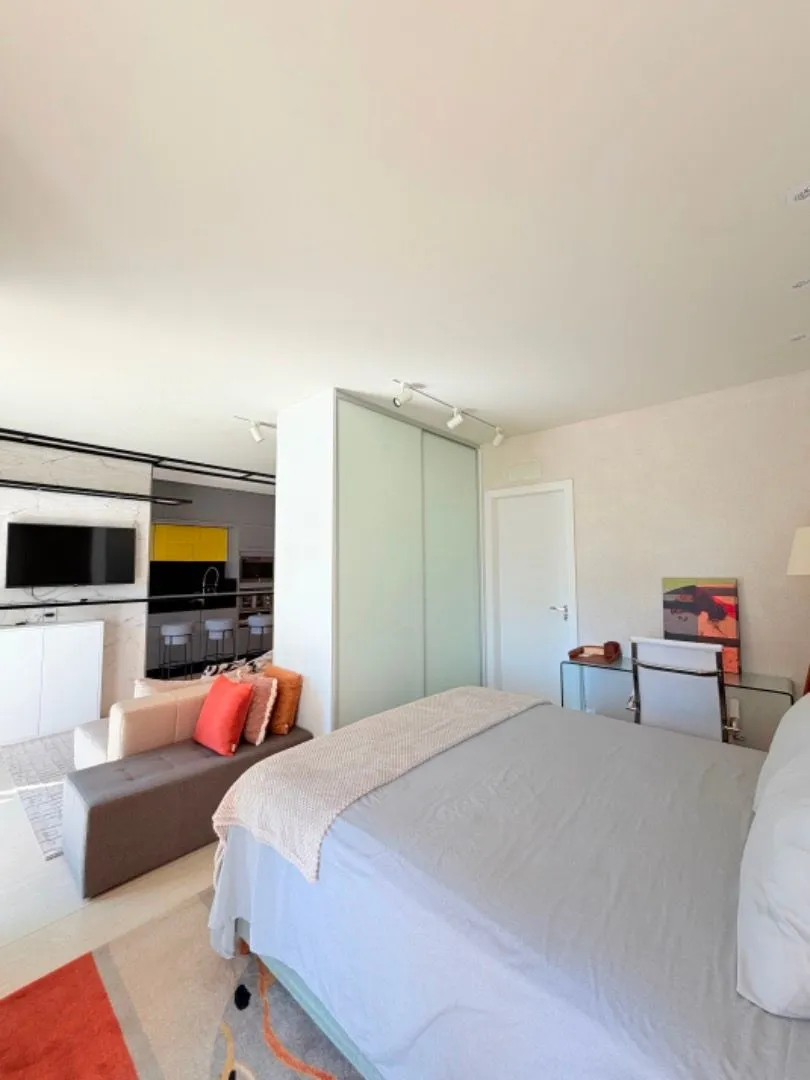 Furnished 58 m² studio with 1 bedroom and 2 parking — photo 6