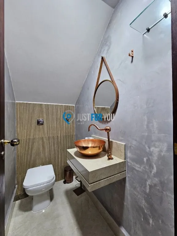 Furnished 4-bedroom house with 5 bathrooms and 350 m² — photo 15