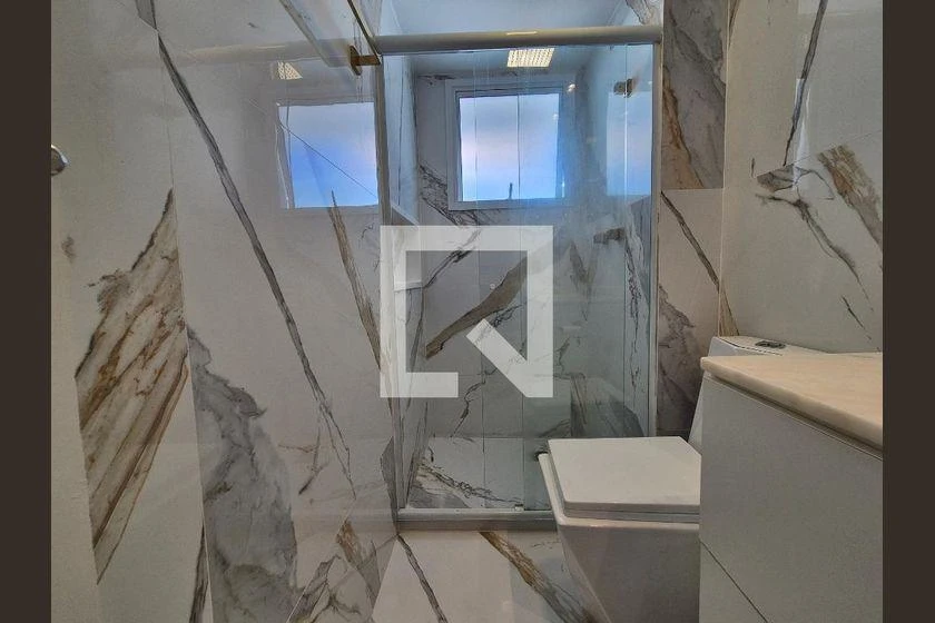 Furnished apartment with 5 bedrooms, balcony and 196 m² — photo 39