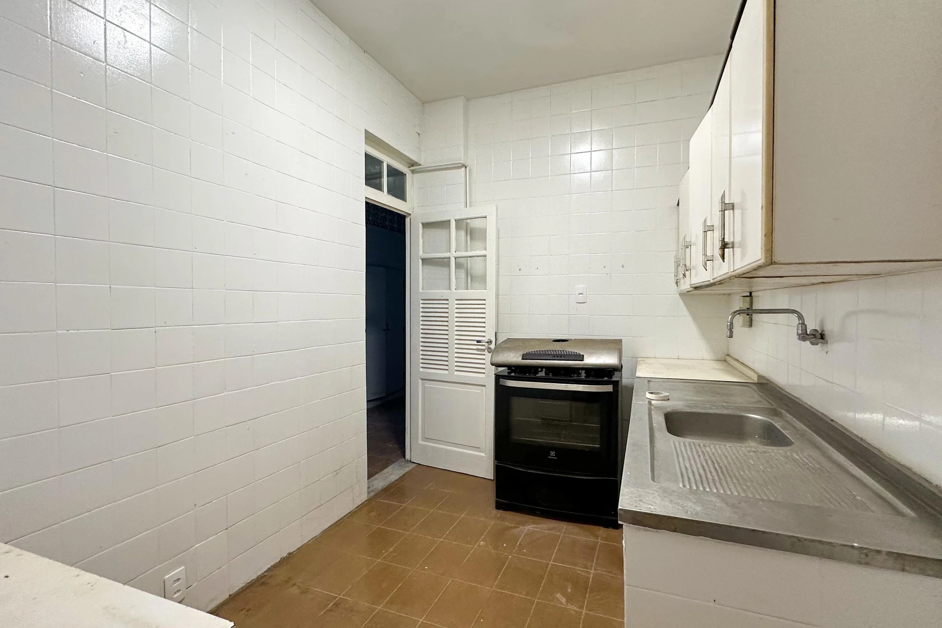 Washing machine in a 4-bedroom apartment, 168 m²