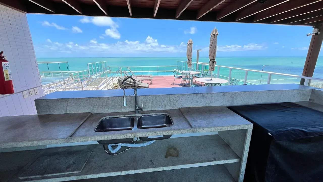 Furnished apartment, 60 m², with a water view — photo 5
