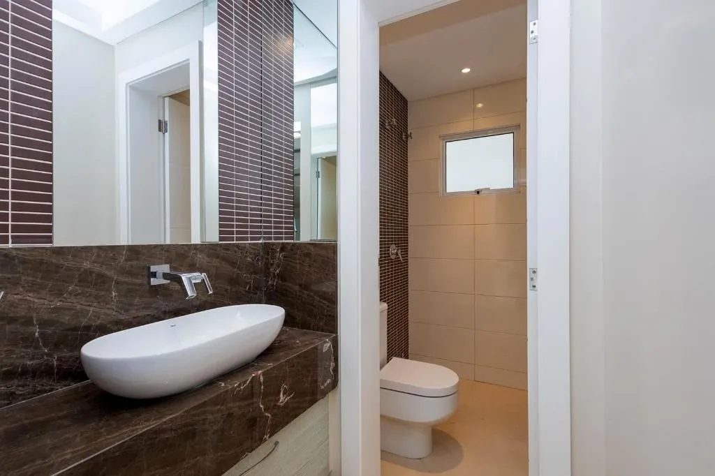 Furnished house 649 m² with 4 en-suite bedrooms — photo 34