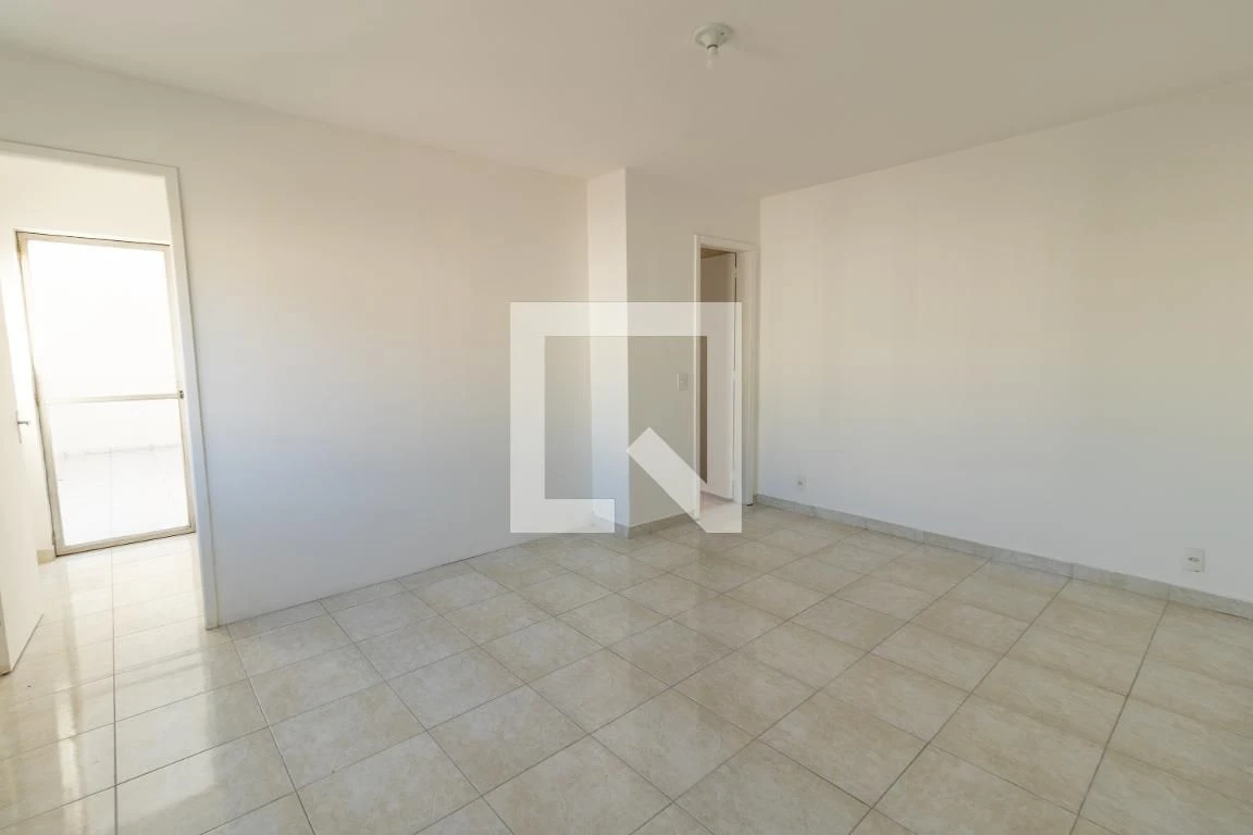 3-bedroom apartment in a building with a gym — photo 14