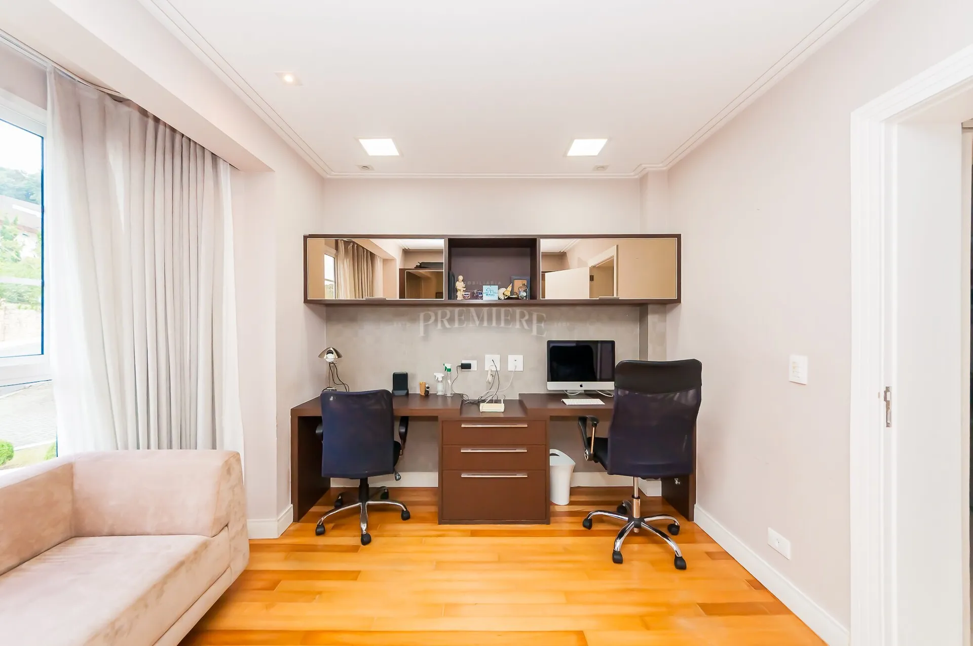 House with 3 en-suite bedrooms and 450 m² — photo 9
