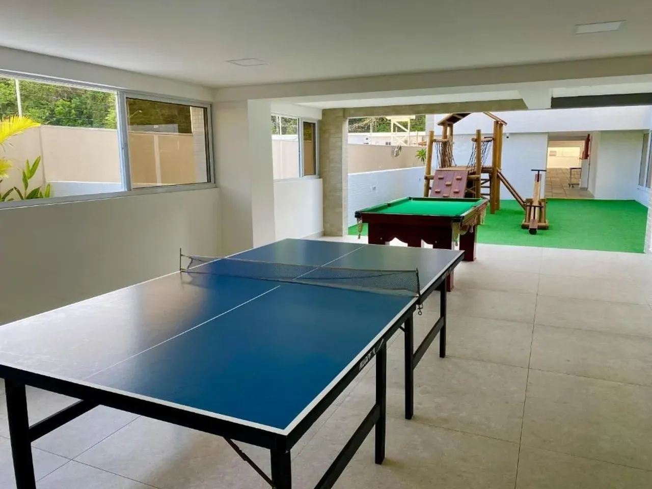 Вид на воду и 2 спальни: квартира 55 м² — photo 13