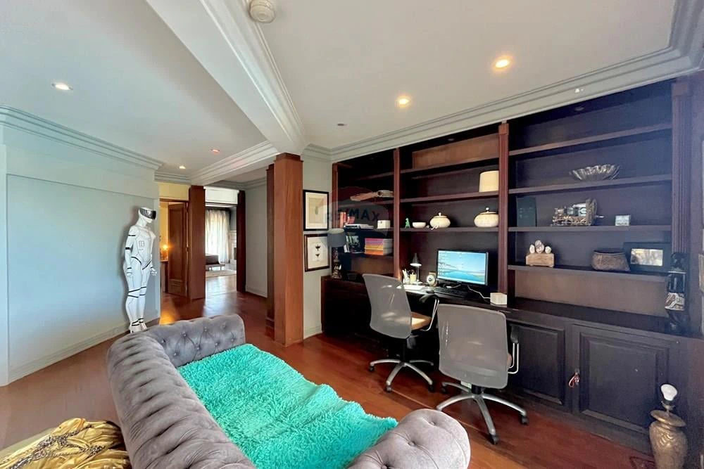 Будинок 1300 м² з 5 спальнями та 10 паркувань — photo 14