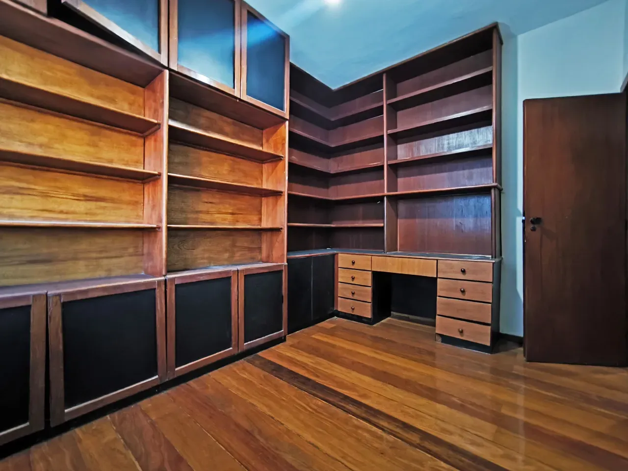 4-bedroom apartment with a home office in Rio de Janeiro — photo 3