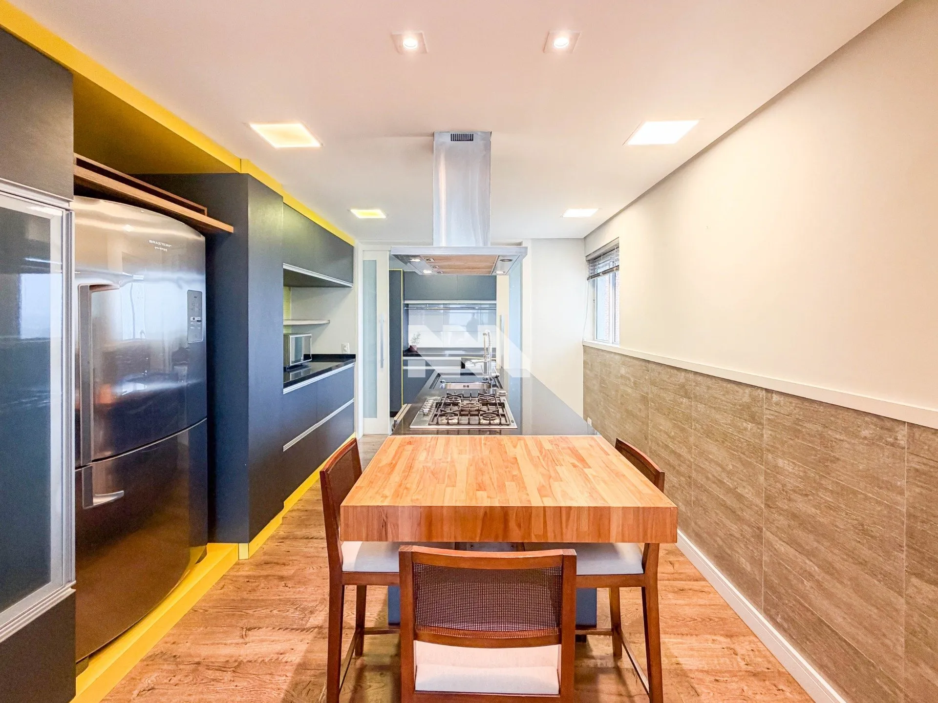 Furnished 180 m² apartment with 3 bedrooms and garden — photo 14