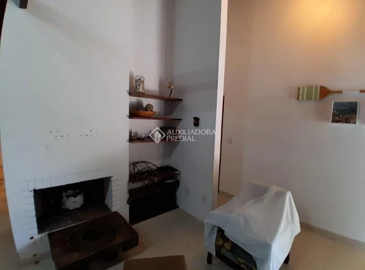 Unfurnished house with 4 bedrooms and 860 m² — photo 7
