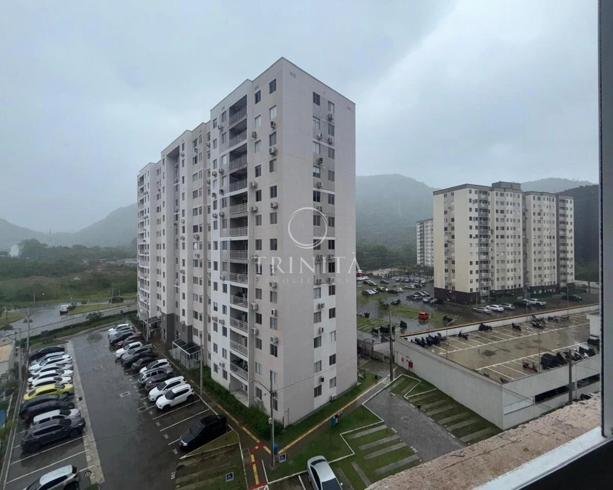 2-bedroom apartment with a mountain view — photo 15