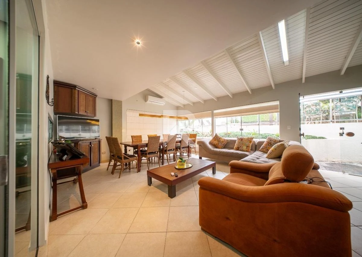 Furnished house, 247 m², with a home office — photo 24