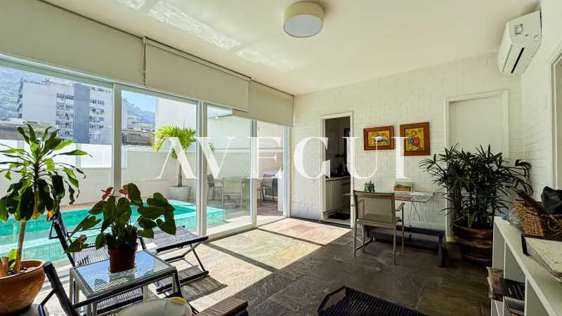 Duplex penthouse with balcony, 5 bedrooms and 5 baths — photo 8