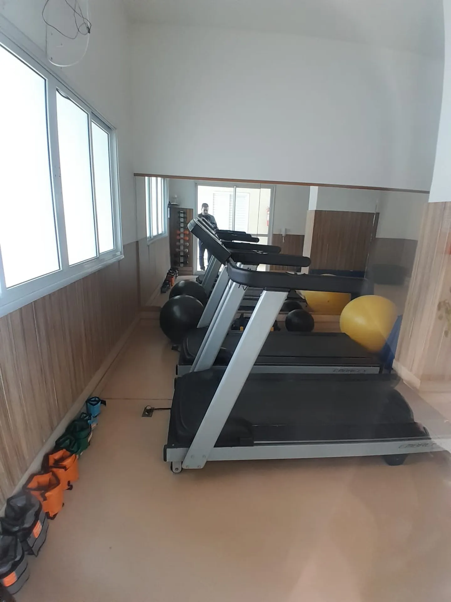 Floor-to-ceiling windows in a 2-bedroom apartment, 68 m² — photo 8