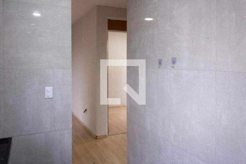 Apartamento de 2 quartos em condomínio com piscina — photo 22