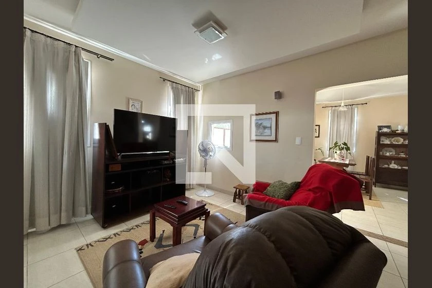 House with 4 bedrooms and a balcony, open kitchen — photo 10