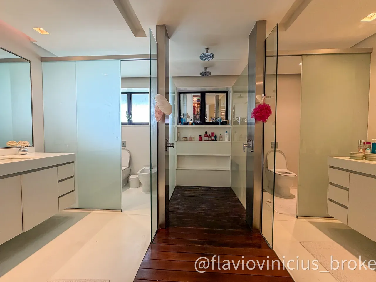 Apartamento mobiliado de 400 m² com 4 suítes e jardim — photo 11