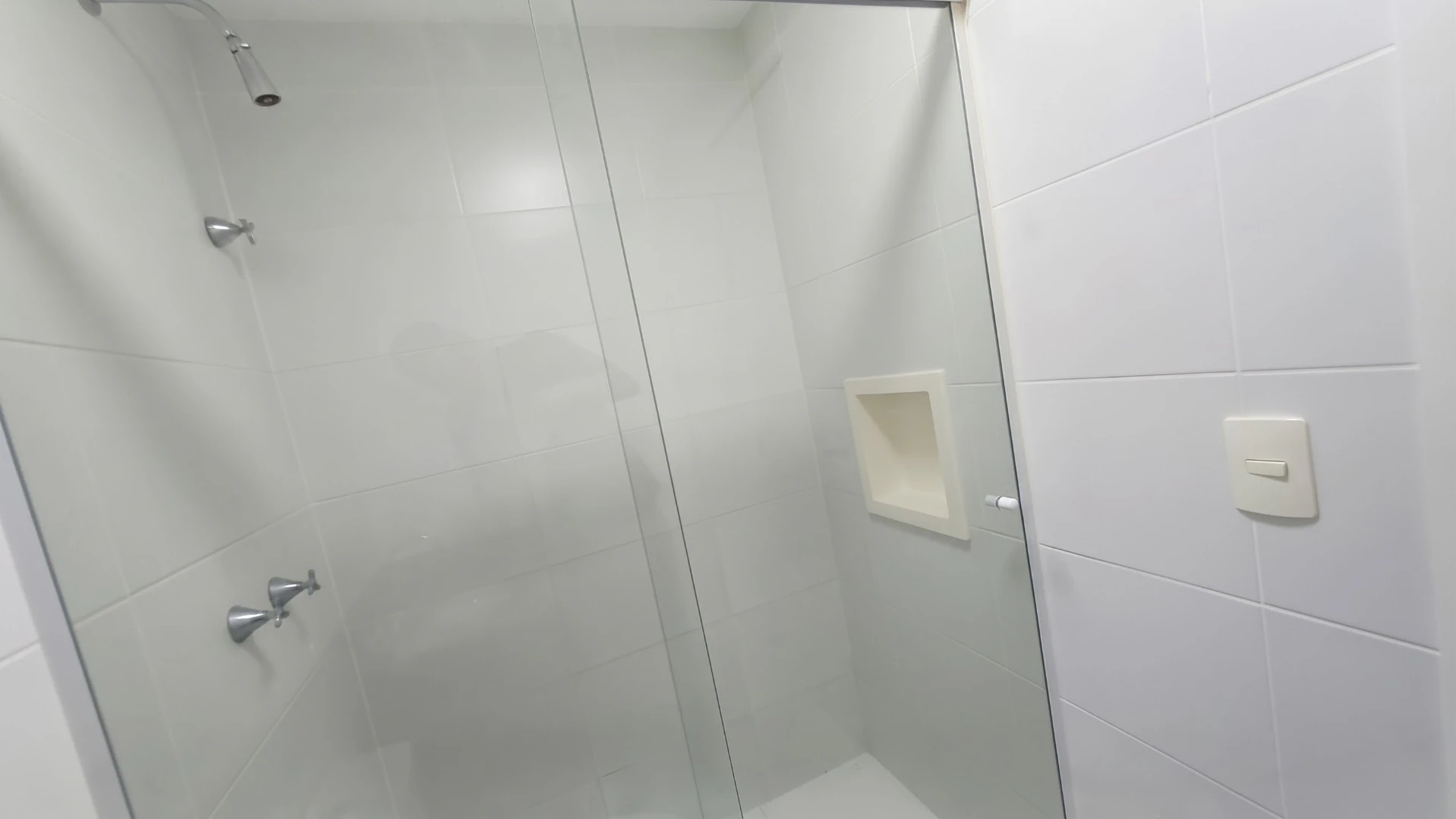 Apartment, 70 m², with a glass-enclosed balcony — photo 11