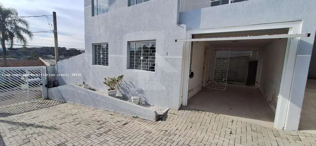 Two-story house with 3 bedrooms, 1 en-suite and parking — photo 23