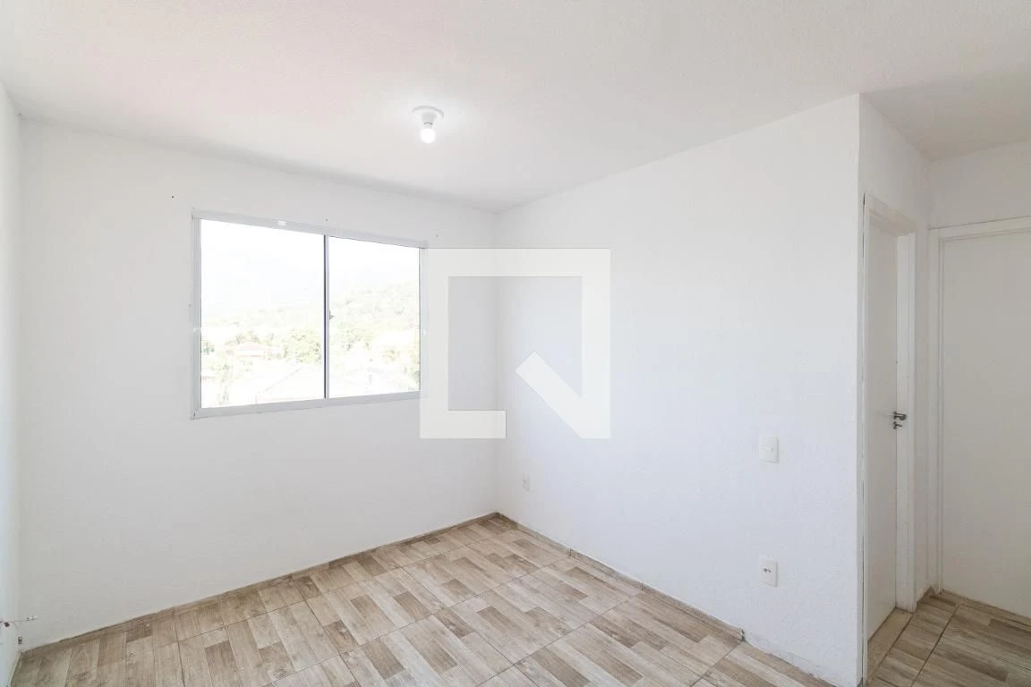 Unfurnished 2-bedroom apartment with 1 bath and parking — photo 18