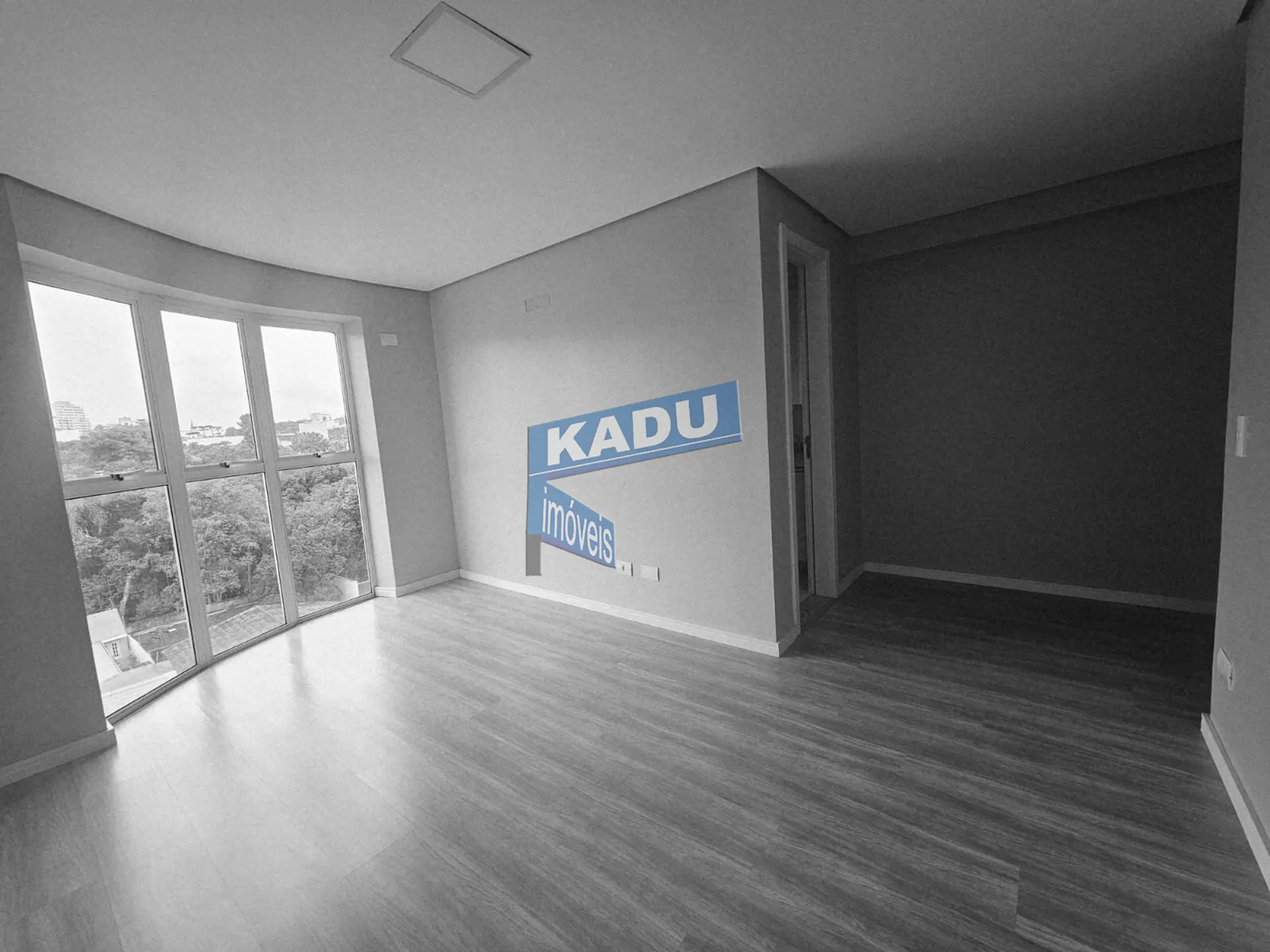 Apartment on the 2nd floor with a grill on the balcony — photo 15