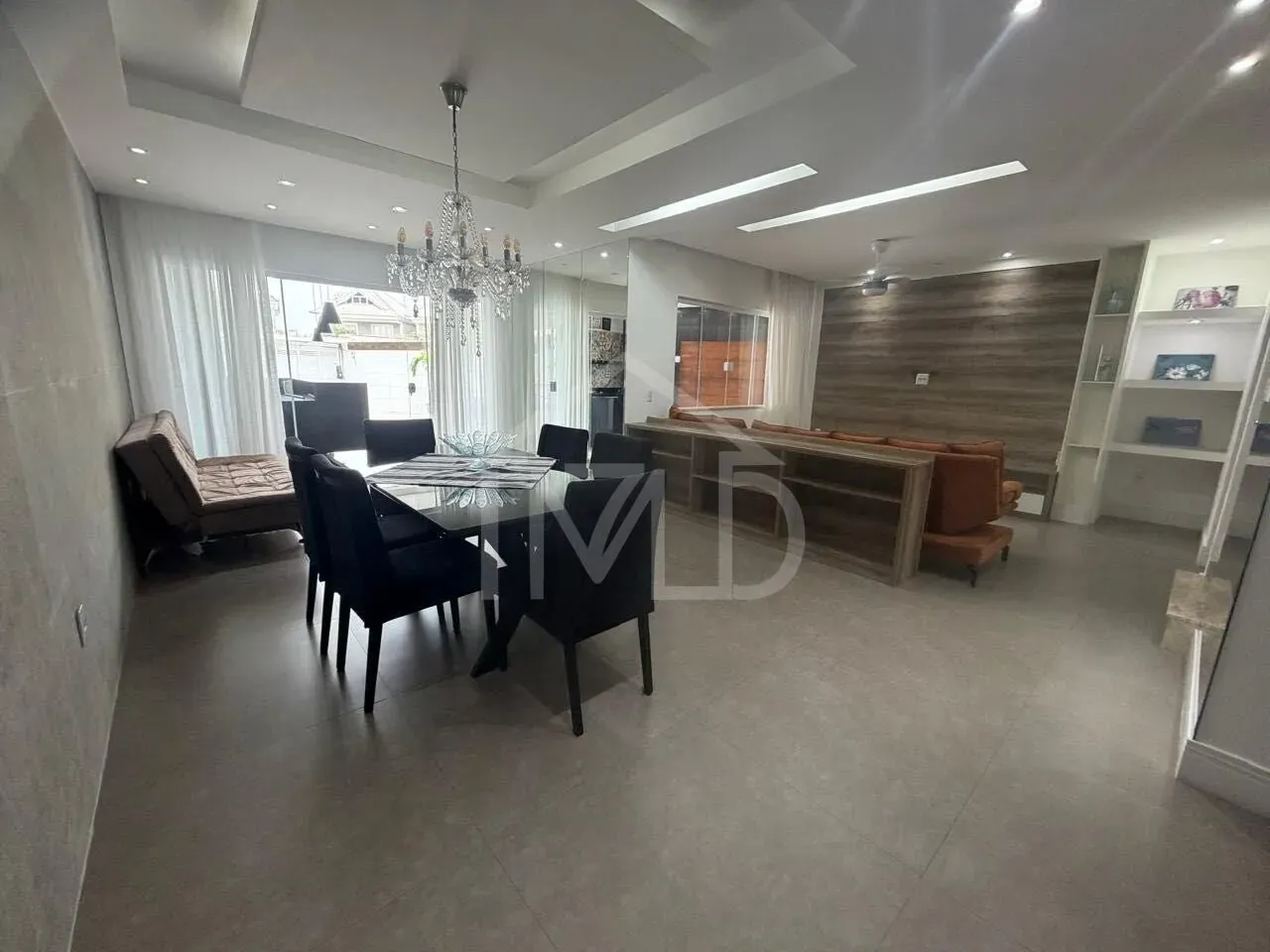 Unfurnished house with 4 bedrooms and 5 baths — photo 17