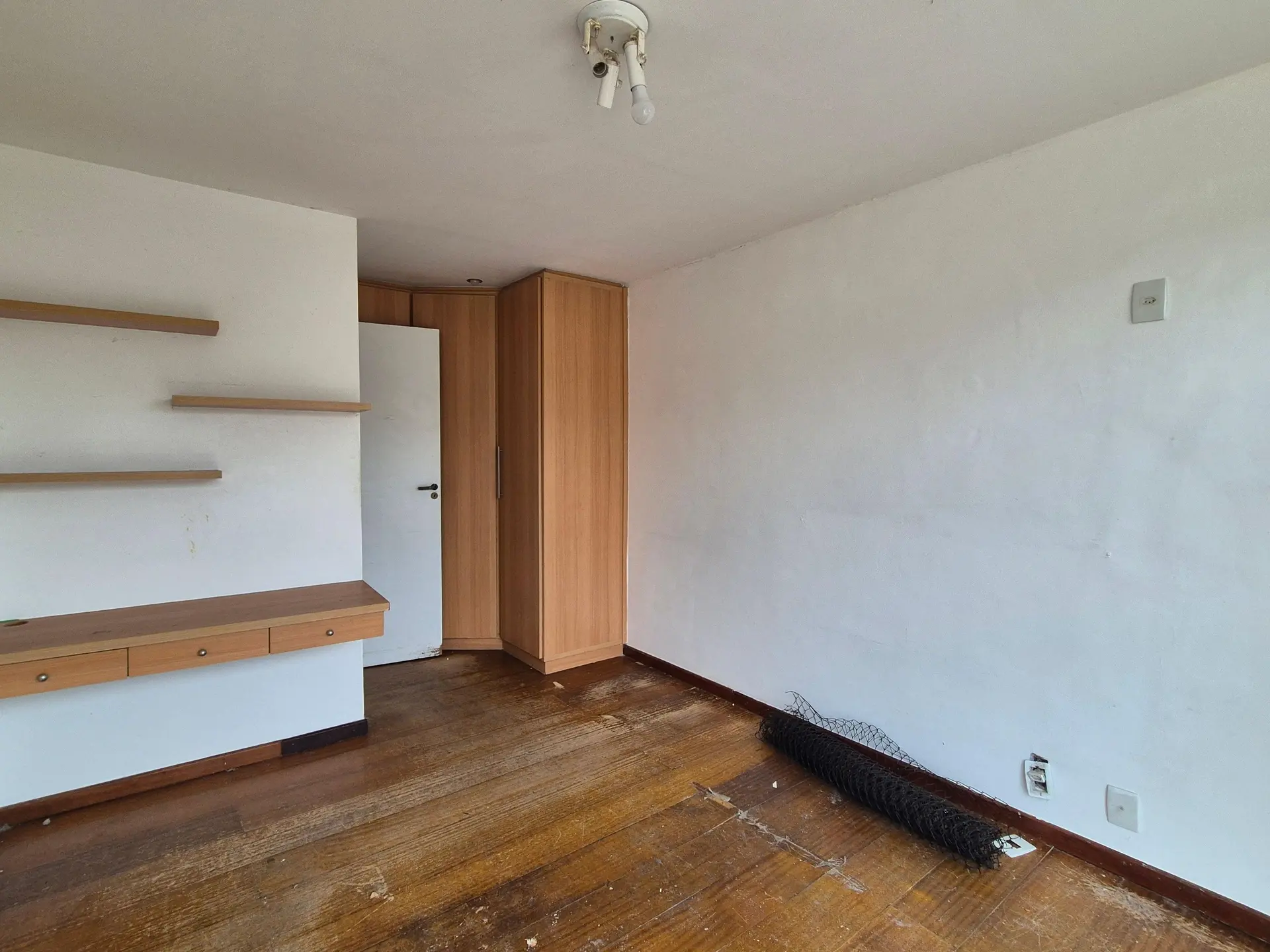 Rental apartment with 4 bedrooms and 3 en-suite baths — photo 8