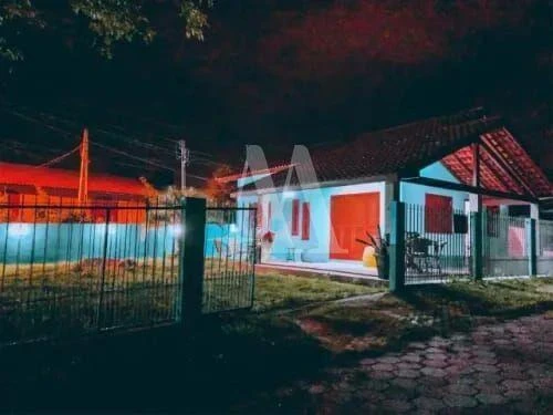 House with 295 m², 3 bedrooms and a balcony — photo 8