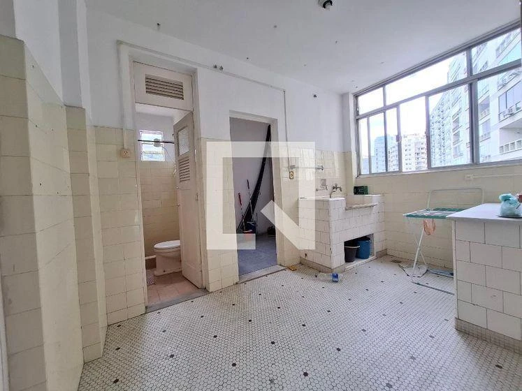 3-bedroom apartment with a water view in Rio de Janeiro — photo 33