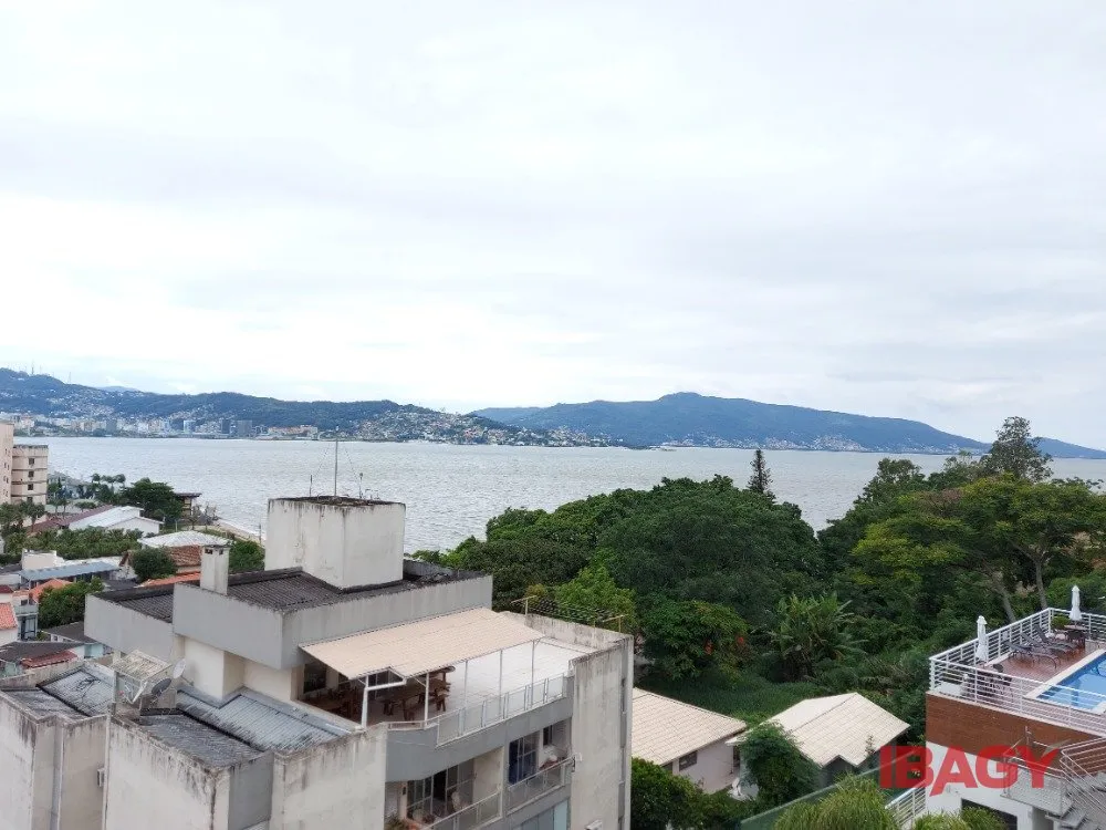 3-bedroom 165 m² apartment with balcony grill — photo 24