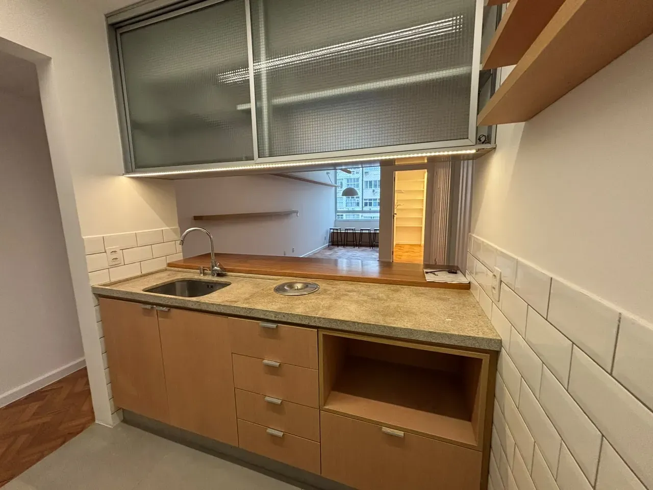 Departamento, 77 m², con ventanales de piso a techo — photo 6