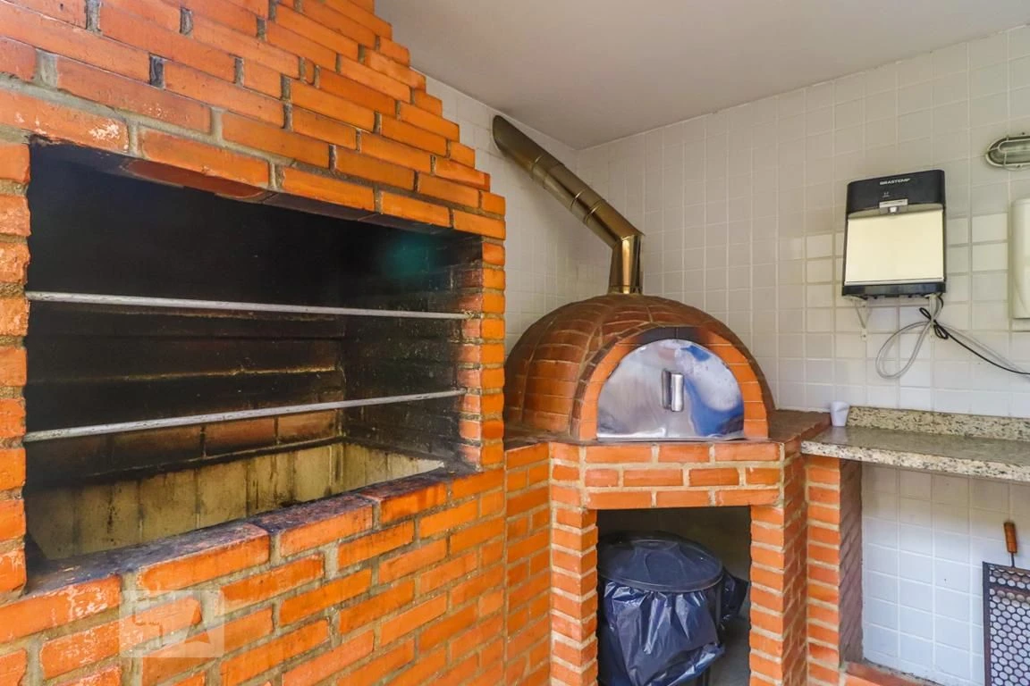 2-bedroom apartment with condo BBQ area and 1 parking spot — photo 45