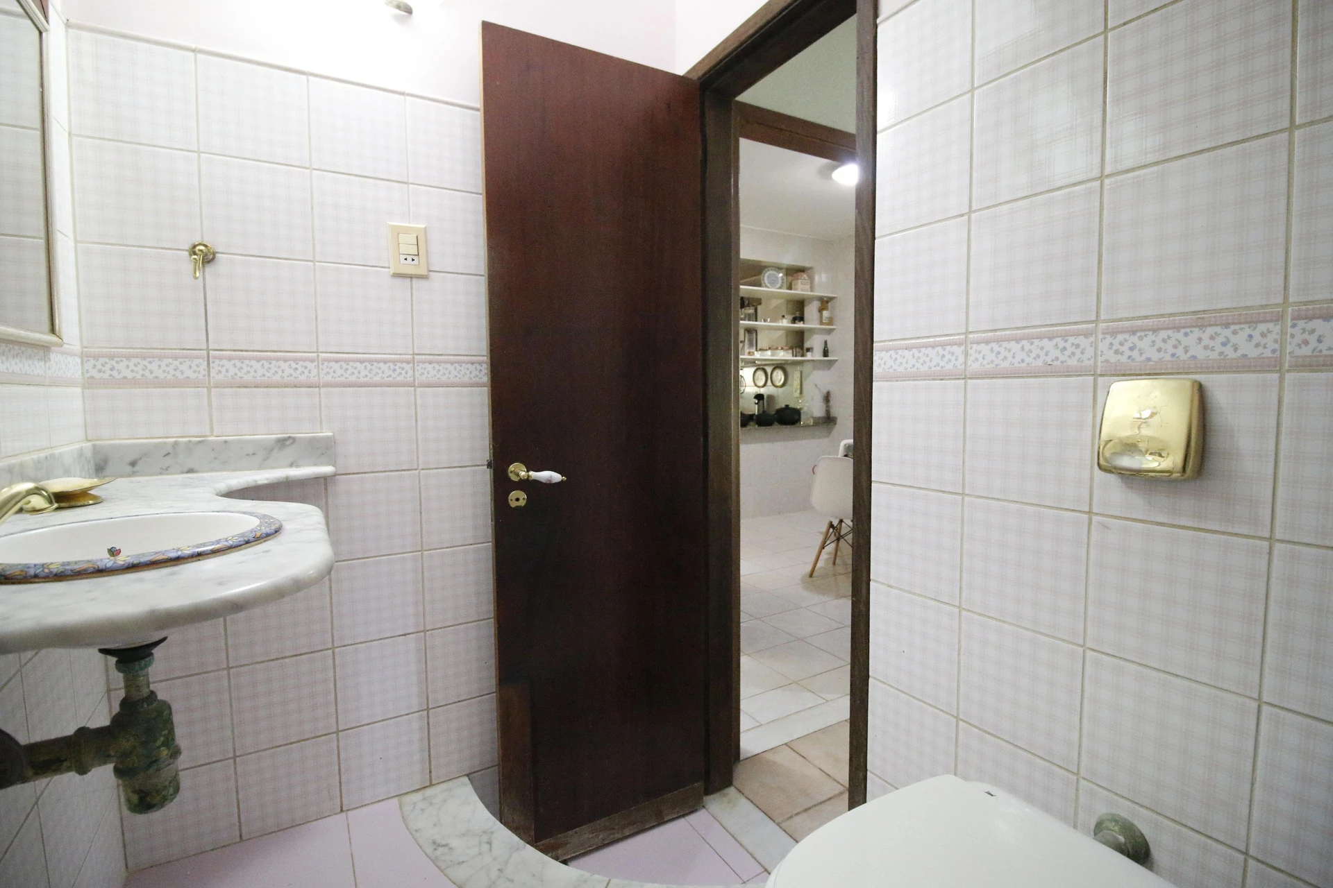 Furnished house, 700 m², with a jacuzzi — photo 28