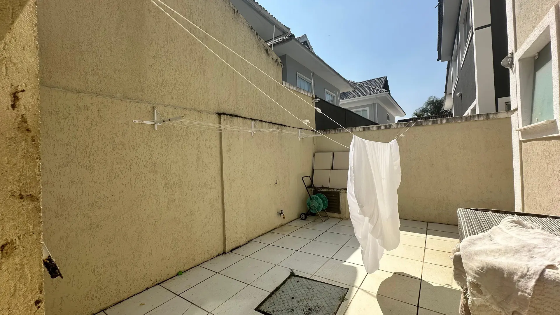 Casa mobiliada em condomínio com 5 quartos e quintal — photo 43