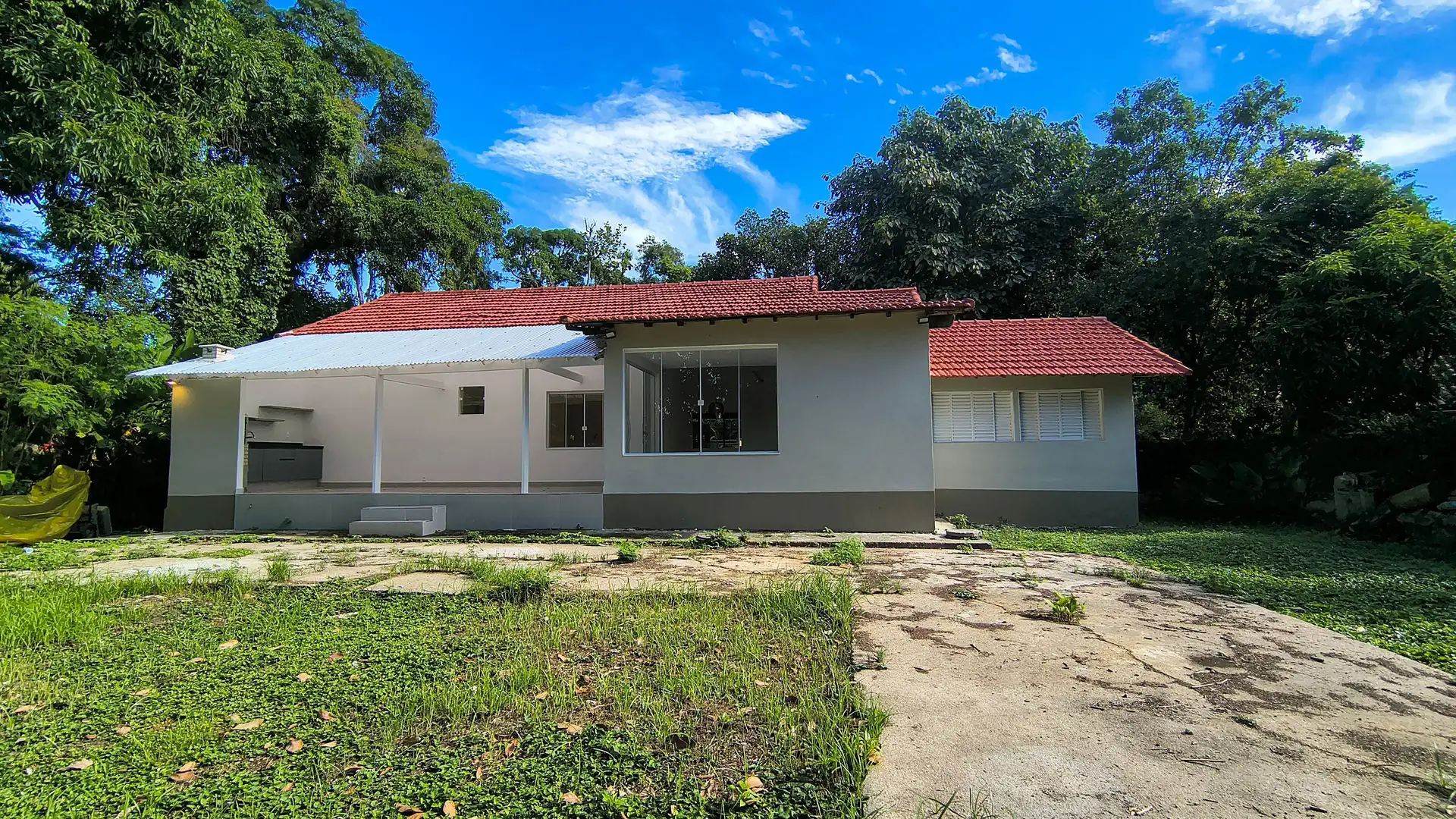 Casa sem mobília com 3 quartos, quintal e churrasqueira — photo 30
