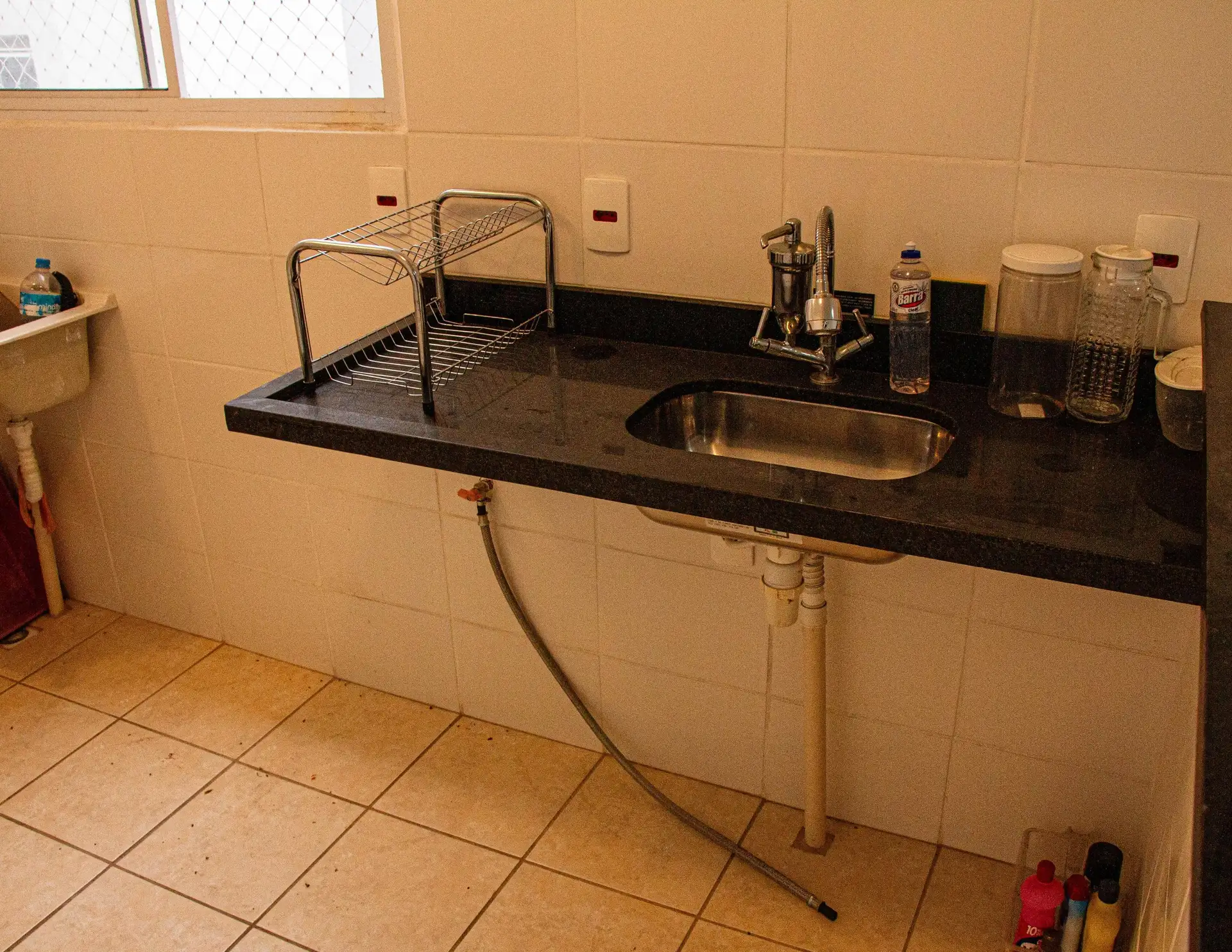 2-bedroom apartment with balcony and open-plan kitchen — photo 2