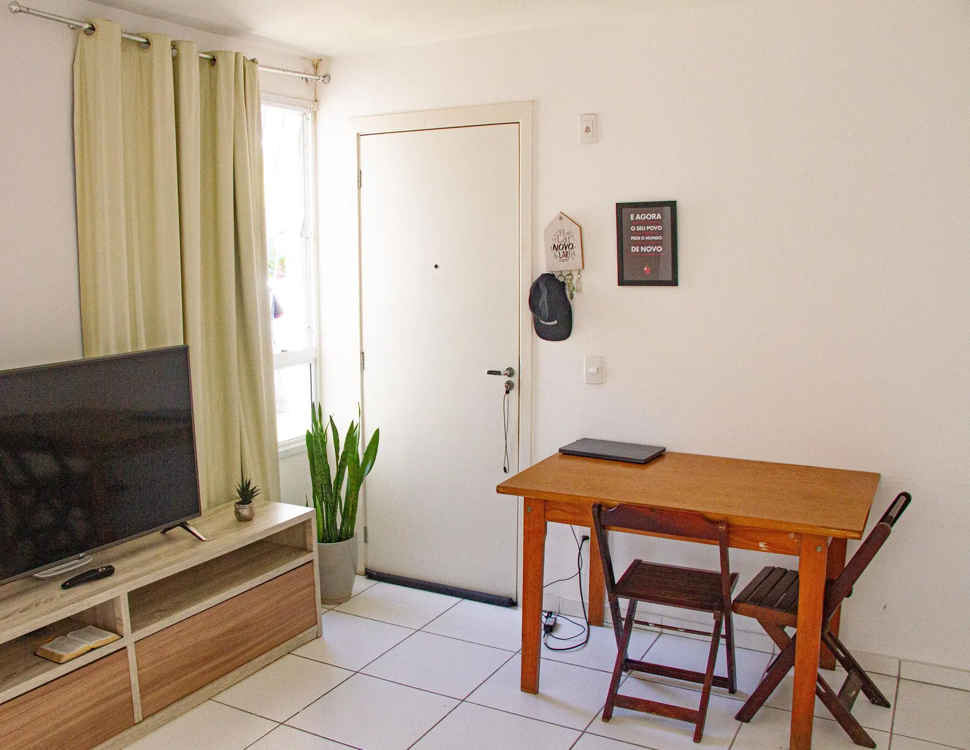 Furnished 2-bedroom apartment with 1 bathroom — photo 6