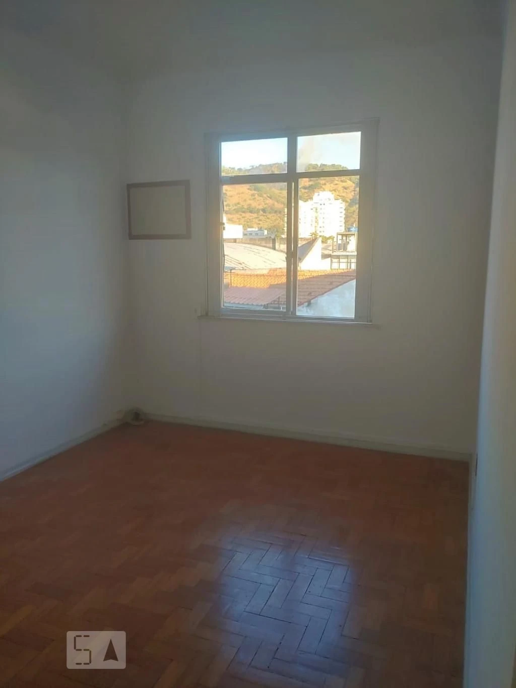 1-bedroom apartment with a closed kitchen and no parking — photo 6