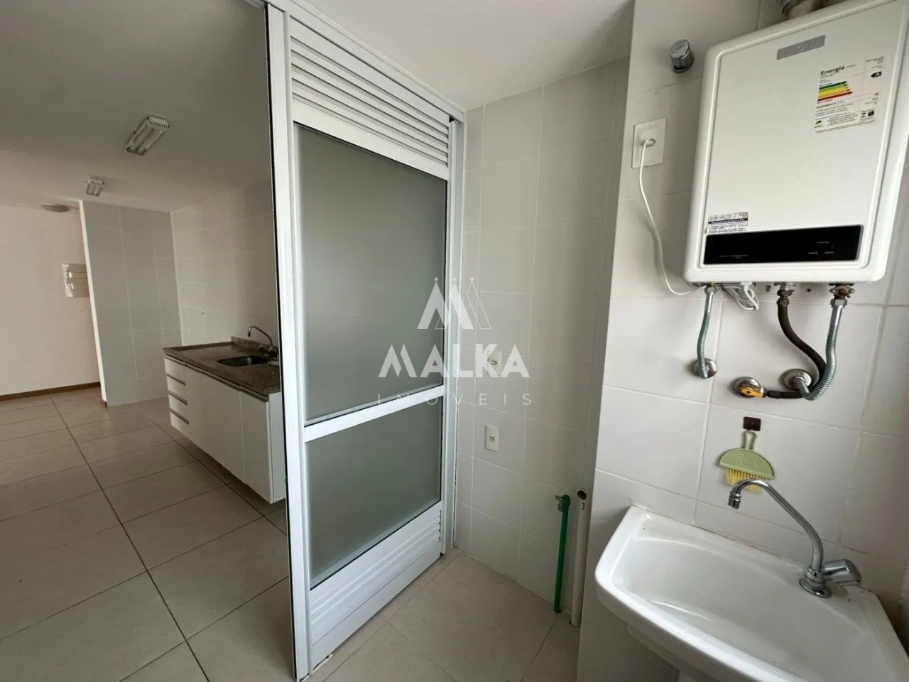 3-bedroom apartment with balcony and built-in grill — photo 17