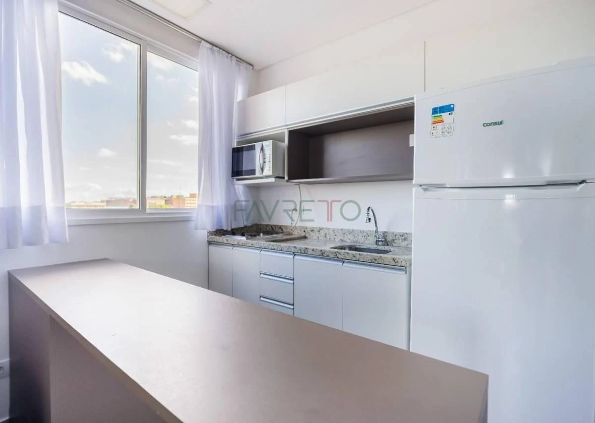 Furnished apartment, 32 m², with a glass-enclosed balcony — photo 4