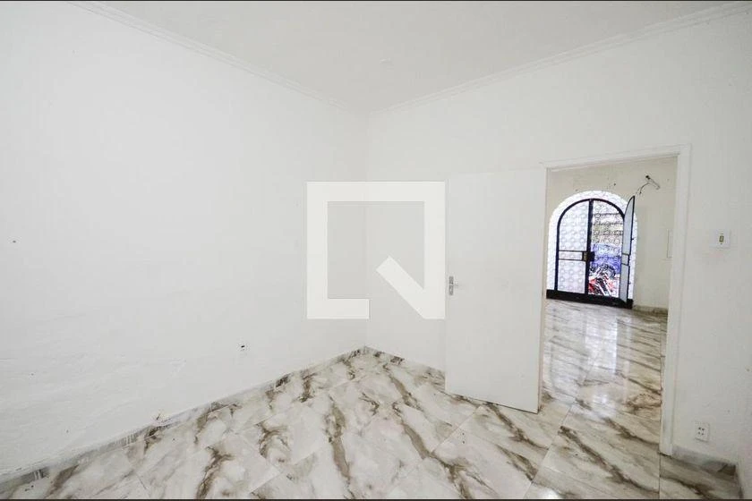 Rental house with 8 bedrooms and 8 bathrooms — photo 6
