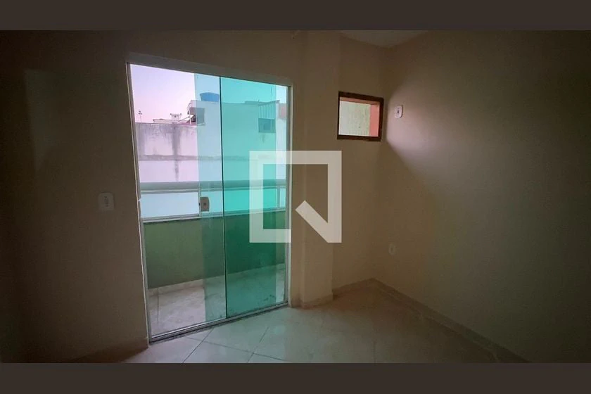 Apartamento de 1 quarto com suíte e varanda