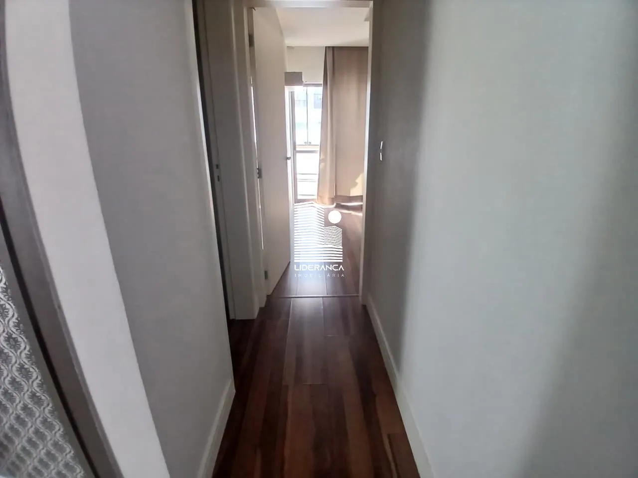 Apartamento mobiliado de 142 m² com 3 quartos e varanda — photo 29