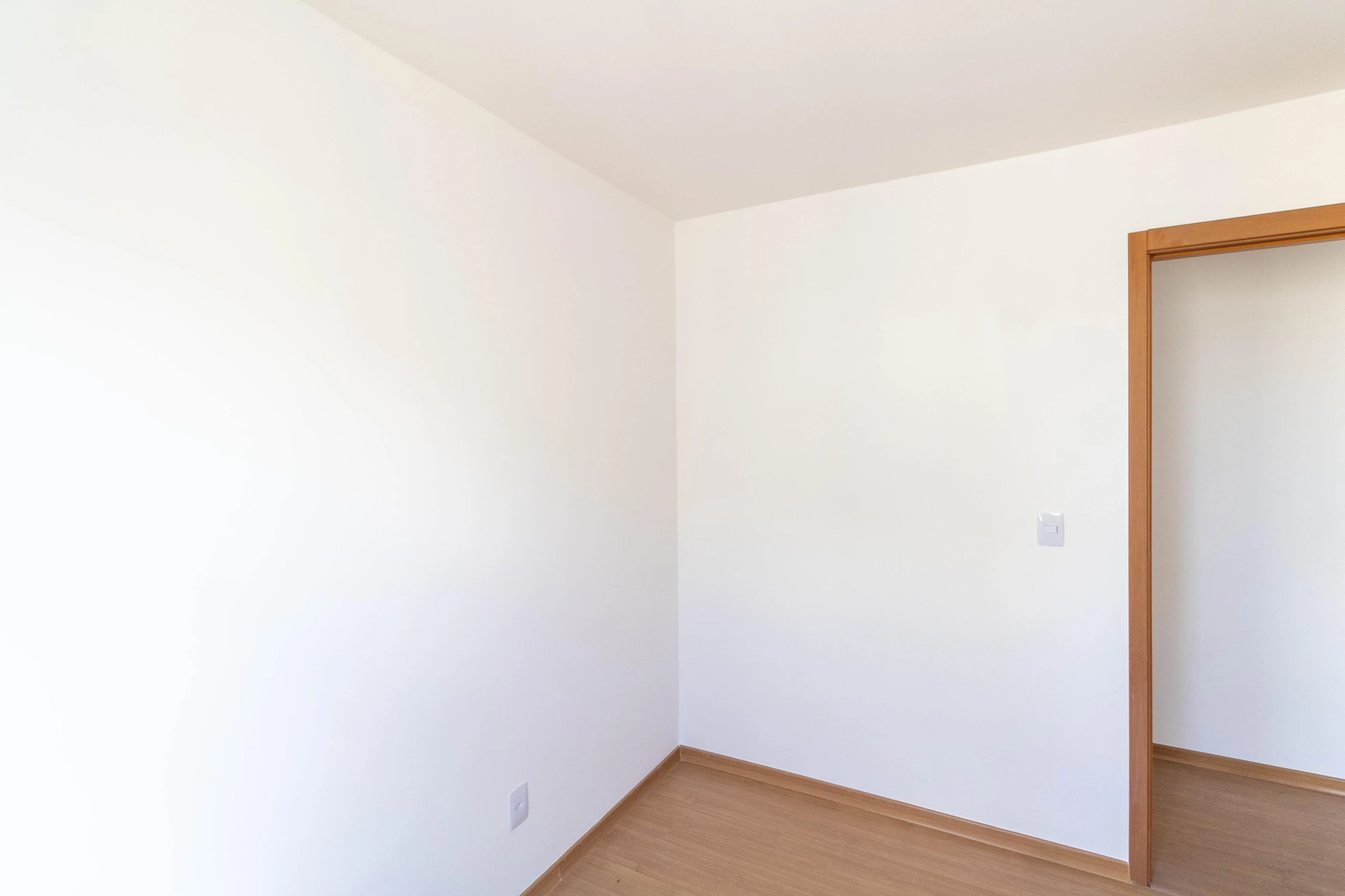 Apartment with 2 bedrooms and an open-plan kitchen — photo 25