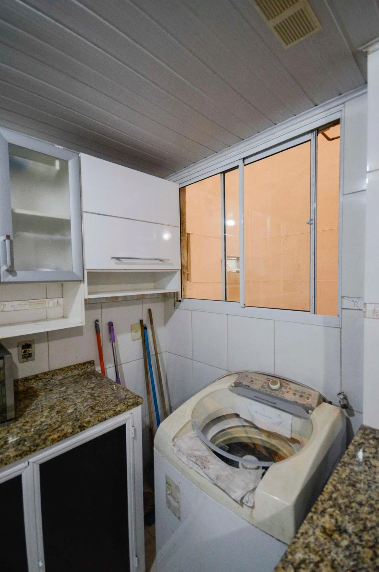 Furnished apartment, 65 m², with a jacuzzi — photo 12